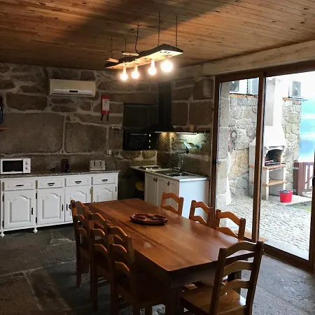 Сasa de vacaciones A *